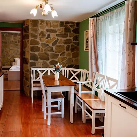 Villa Emausy Лугачовице Экстерьер фото