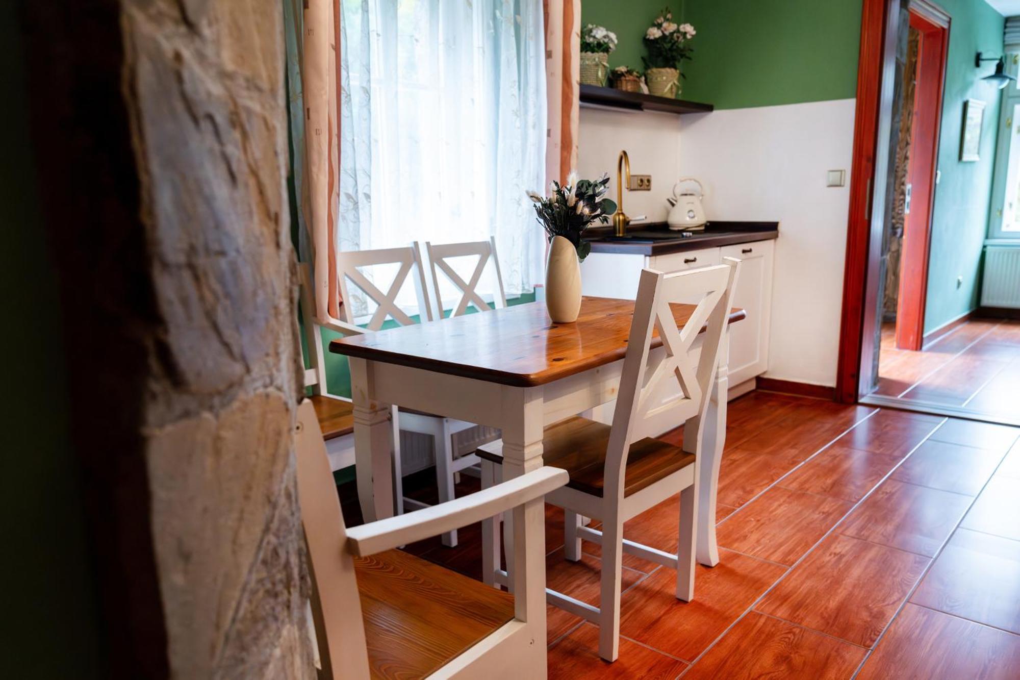 Emausy Apartment Luhacovice